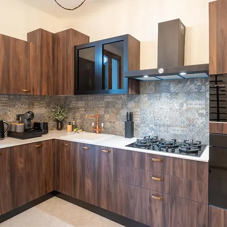 דירה Charming Close To The Center