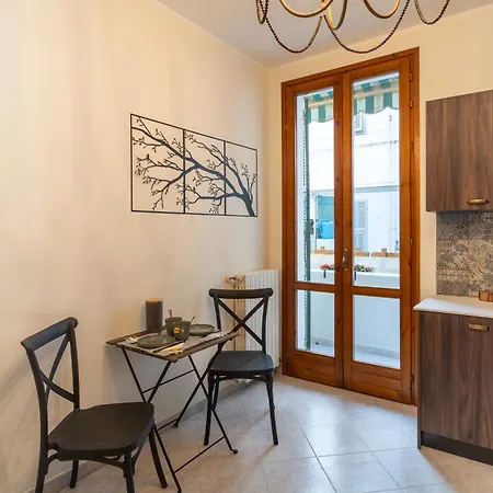 Apartment Charming Close To The Center *