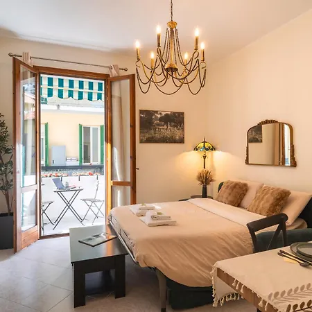 Charming Close To The Center Sanremo
